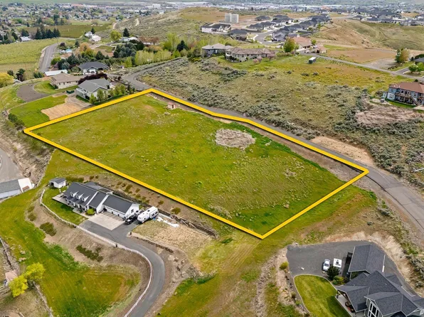 Nka McGonagle Marisa Hill Dr, Selah, WA 98942