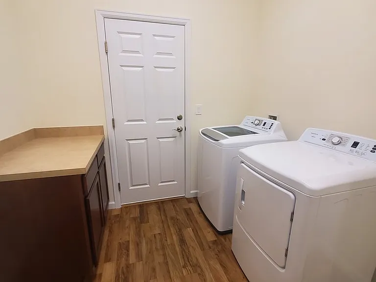 6015 Medlar Pl — Photo 14