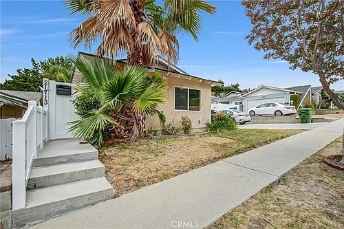 21713 Mulholland Dr Photo 1