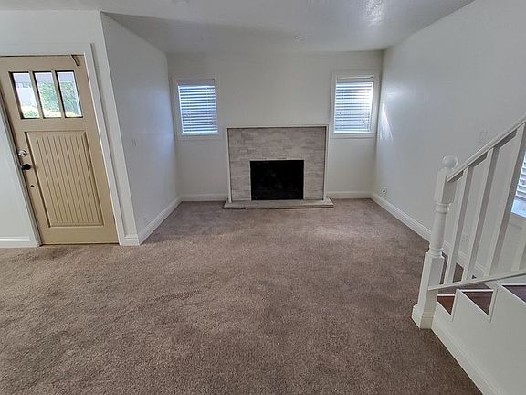 2nd image of 5116 Hilltop Dr