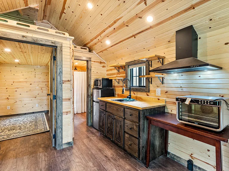 1524 Little Flock Dr — Photo 8