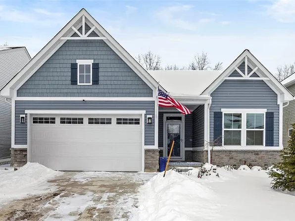 6194 James Dr, Lorain, OH 44053