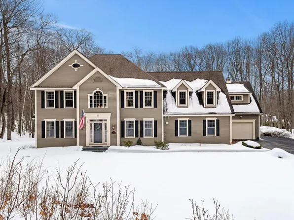 25 Hawk Drive, Bedford, NH 03110
