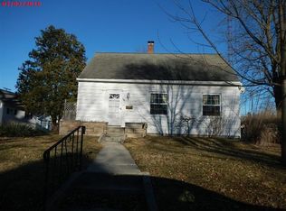 121 S 10th St, Decatur, IN 46733