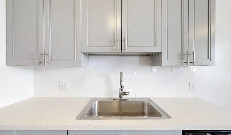 7016 1/2 Flight Ave — Photo 3