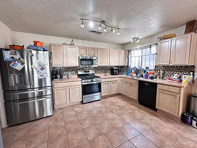 651 Vermilion Ct NW — Photo 7