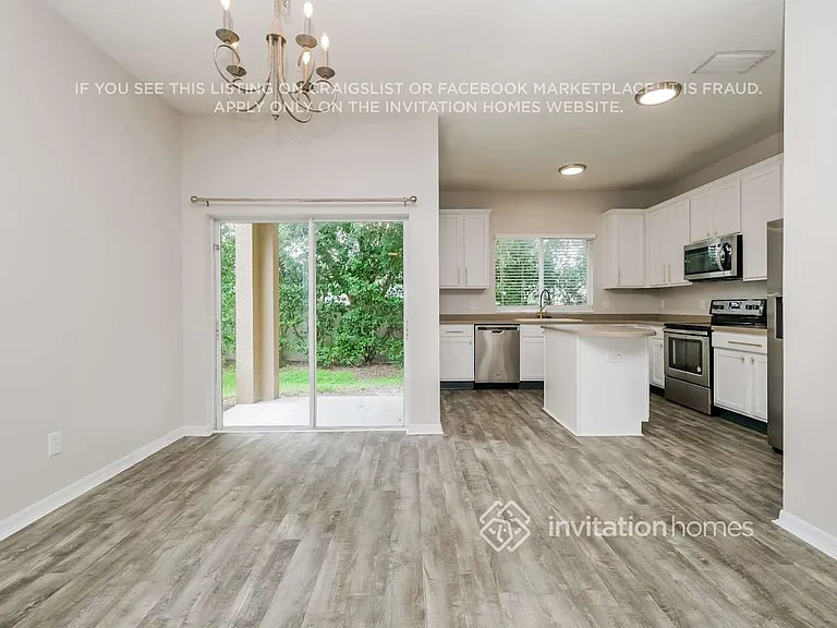 2935 Girvan Dr — Photo 4