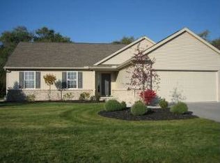 11 Hidden Village Ln, Holland, OH 43528