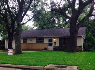 611 S Belknap St, Sugar Land, TX 77478