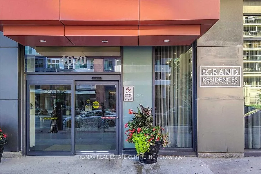 2 bed, $2,700 — Photo 2