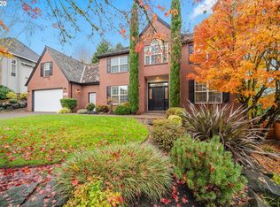 2349 Oakhurst Ln, Lake Oswego, OR 97034