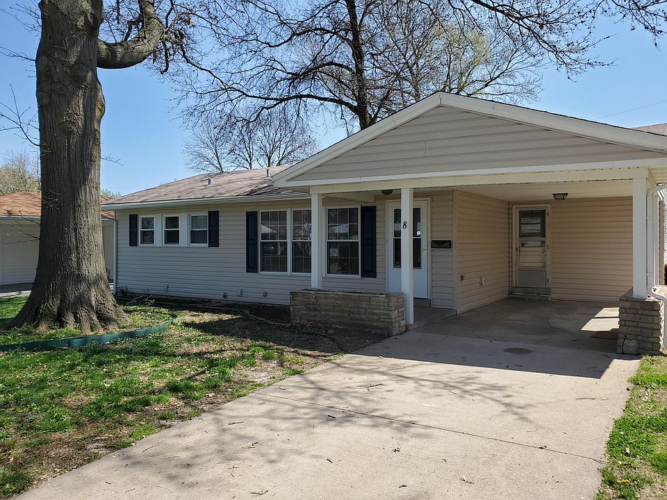1st image of 8 Radford Dr