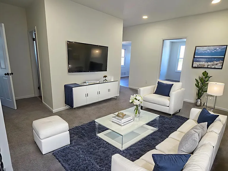 112 Amanda Ave #2 — Photo 6