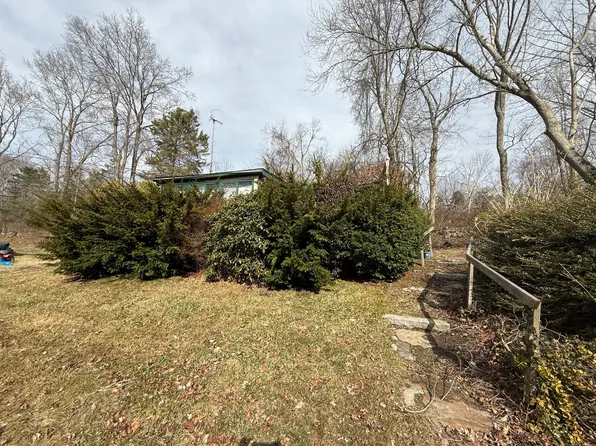 13 Myrtle Road, Griswold, CT 06351