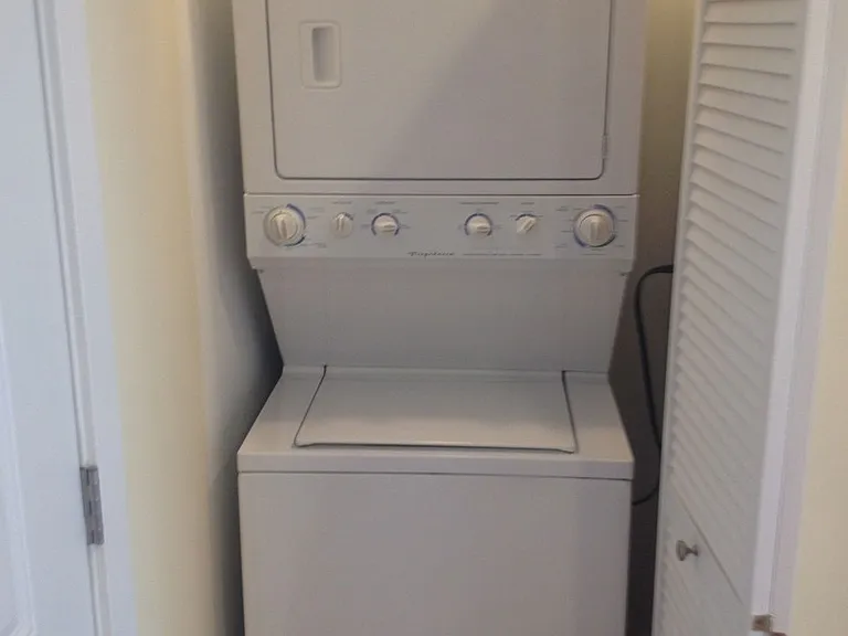 1444 W Morse Ave #5C — Photo 3