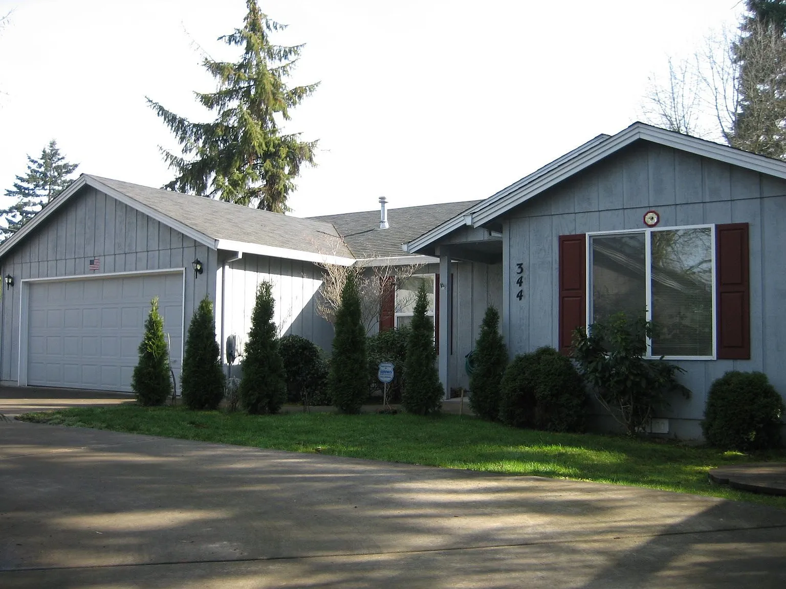 344 NE 4th Ave photo 1