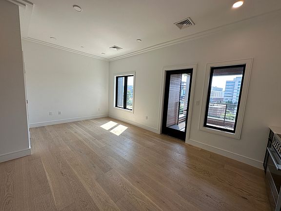 3rd image of 50 Leo M Birmingham Pkwy #507AF