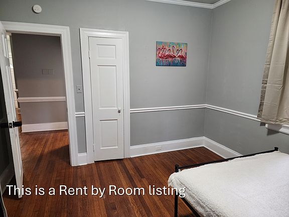 3rd image of 558 Avent St