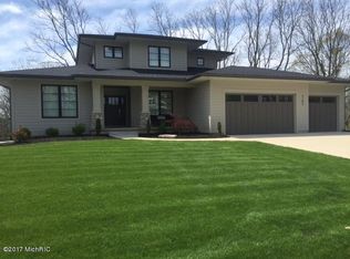 2365 Lake Birch Ct NE, Grand Rapids, MI 49525