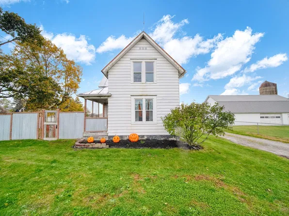 1723 Stewart Rd, Monroe, MI 48162