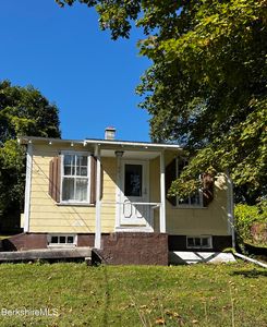 36 Beacon Ave, Pittsfield, MA, 01201