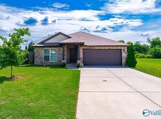 30342 Daniel Dr, Harvest, AL 35749