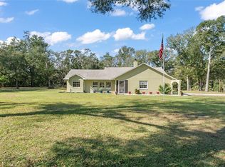 22126 Quale Grove Rd, Eustis, FL 32736