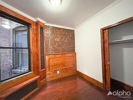 4th image of 153 Norfolk St #4J