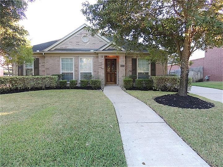 1st image of 15227 Duncan Grove Dr