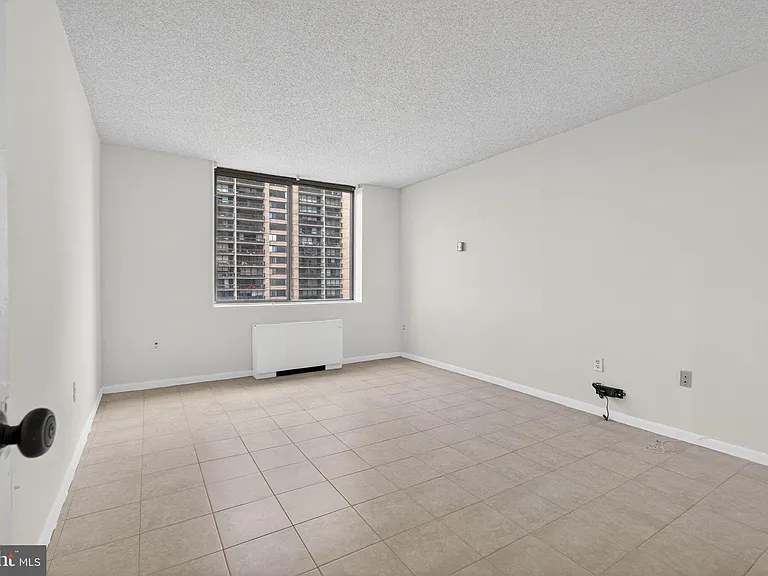 3701 S George Mason Dr #915N — Photo 7