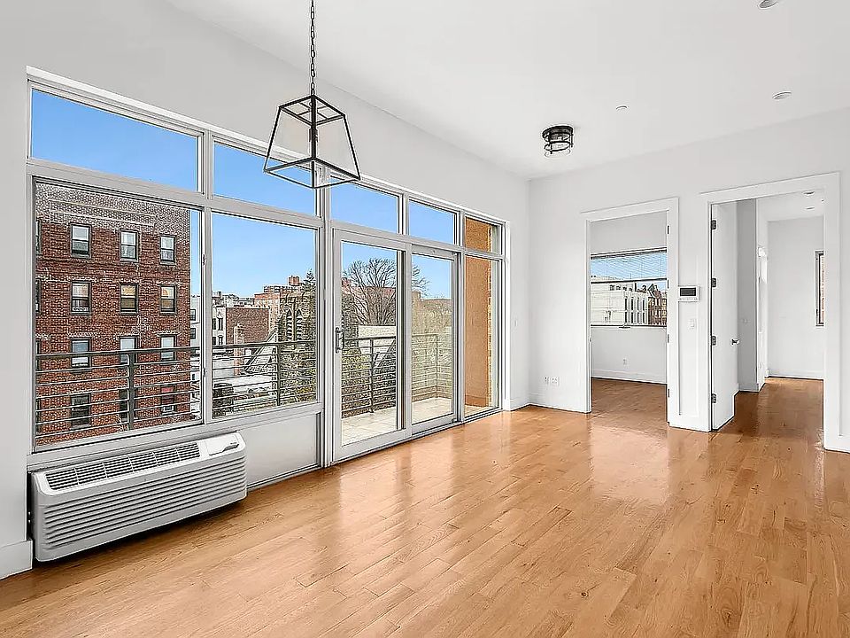 1st image of 109 Winthrop St #5B