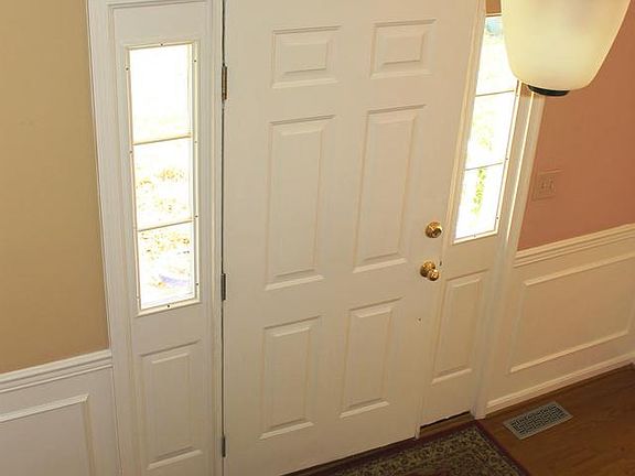 4th image of 12903 Maple Springs Dr