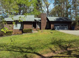 5242 Stephen Ln, Hickory, NC 28602