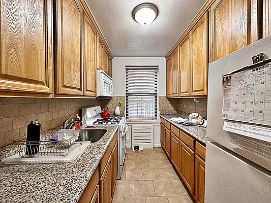 Rented by Brooklyn Property Group LLC | media 2