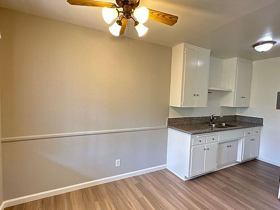 3rd image of 2243 San Anseline Ave #5