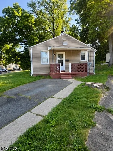 7 Jefferson Ave Photo 1