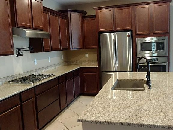 5th image of 263 E Prescott Dr