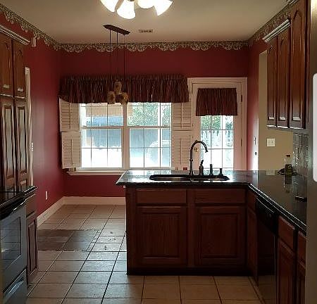 4th image of 1006 N Mallard Ln