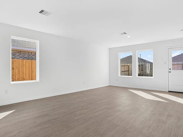 26911 Dalmatian Bellflower Dr — Photo 9