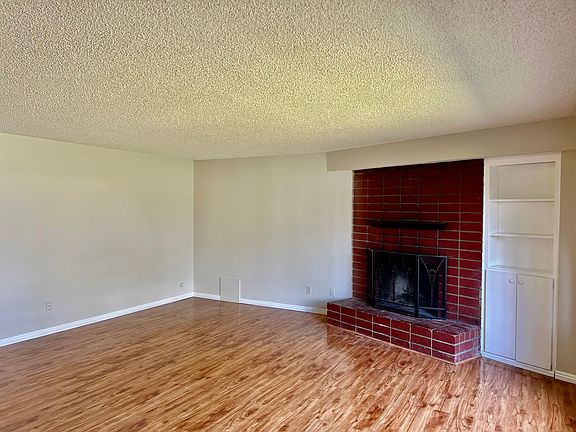 4th image of 2524 E Hayes Dr #2524