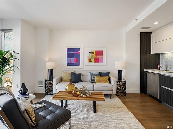 5th image of 2299 Market St APT 201
