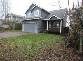 180 SW 3rd St, Dundee, OR 97115