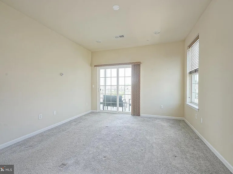 5335 Palomino Ct — Photo 16