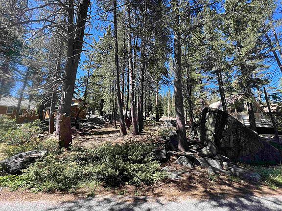3rd image of 50486 Conifer Dr