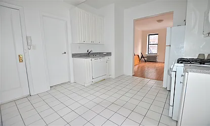 Rented by Manhattan Realty Group