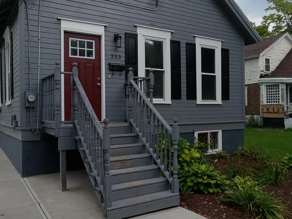 333 Elm St