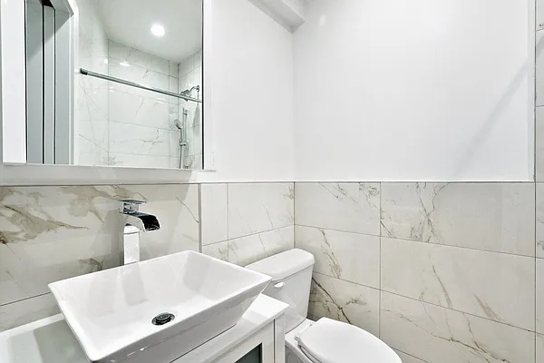 Rented by HomeDax Real Estate | media 20