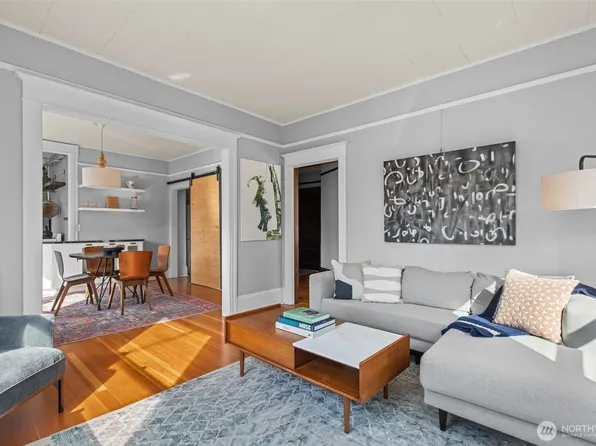 1726 15th Avenue #15, Seattle, WA 98122