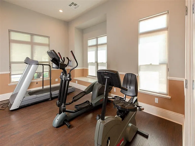 Wolf Ranch Condominium Rentals — Photo 19