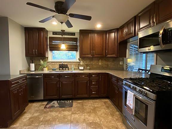 5th image of 5 Cherry Ln